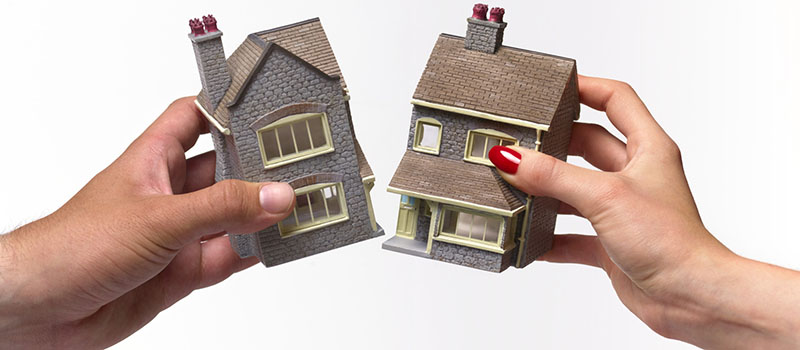 Divorce house settlement